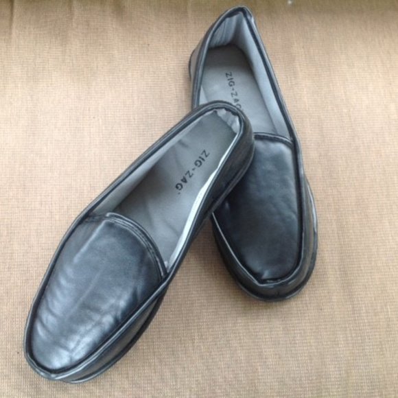 CLOSE OUT! BLACK LEATHER LINED SLIPPERS Zig Zag - Picture 5 of 6